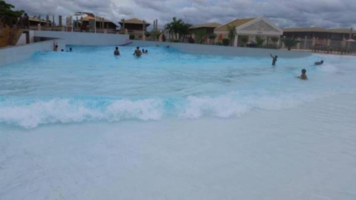 L'acqua Diroma - Suítes confortáveis - Park aquático 24 horas com Piscina de Ondas Caldas Novas Exterior foto
