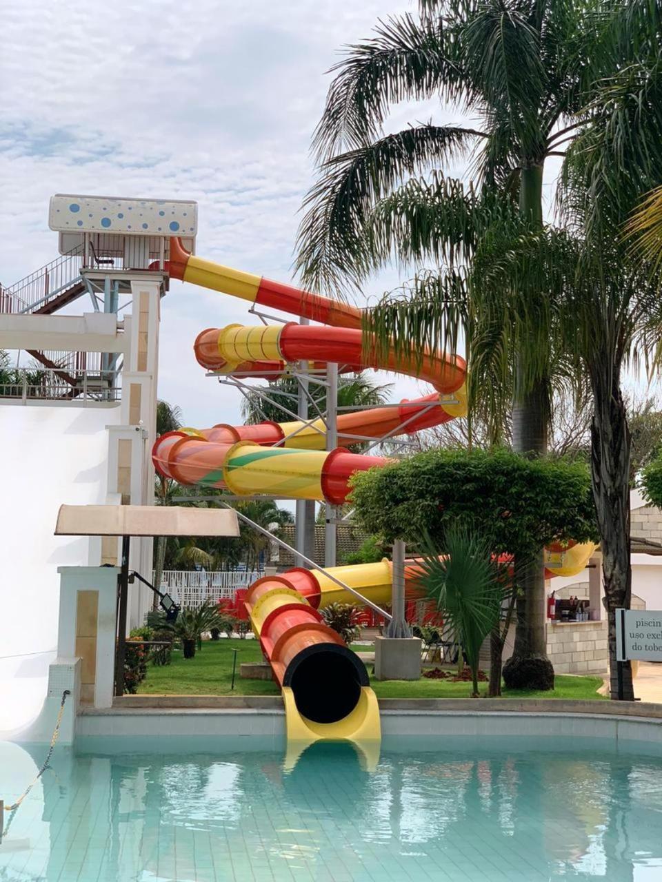 L'acqua Diroma - Suítes confortáveis - Park aquático 24 horas com Piscina de Ondas Caldas Novas Exterior foto