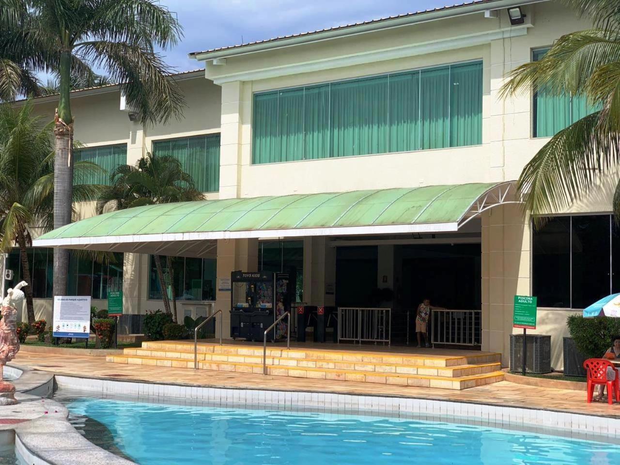 L'acqua Diroma - Suítes confortáveis - Park aquático 24 horas com Piscina de Ondas Caldas Novas Exterior foto