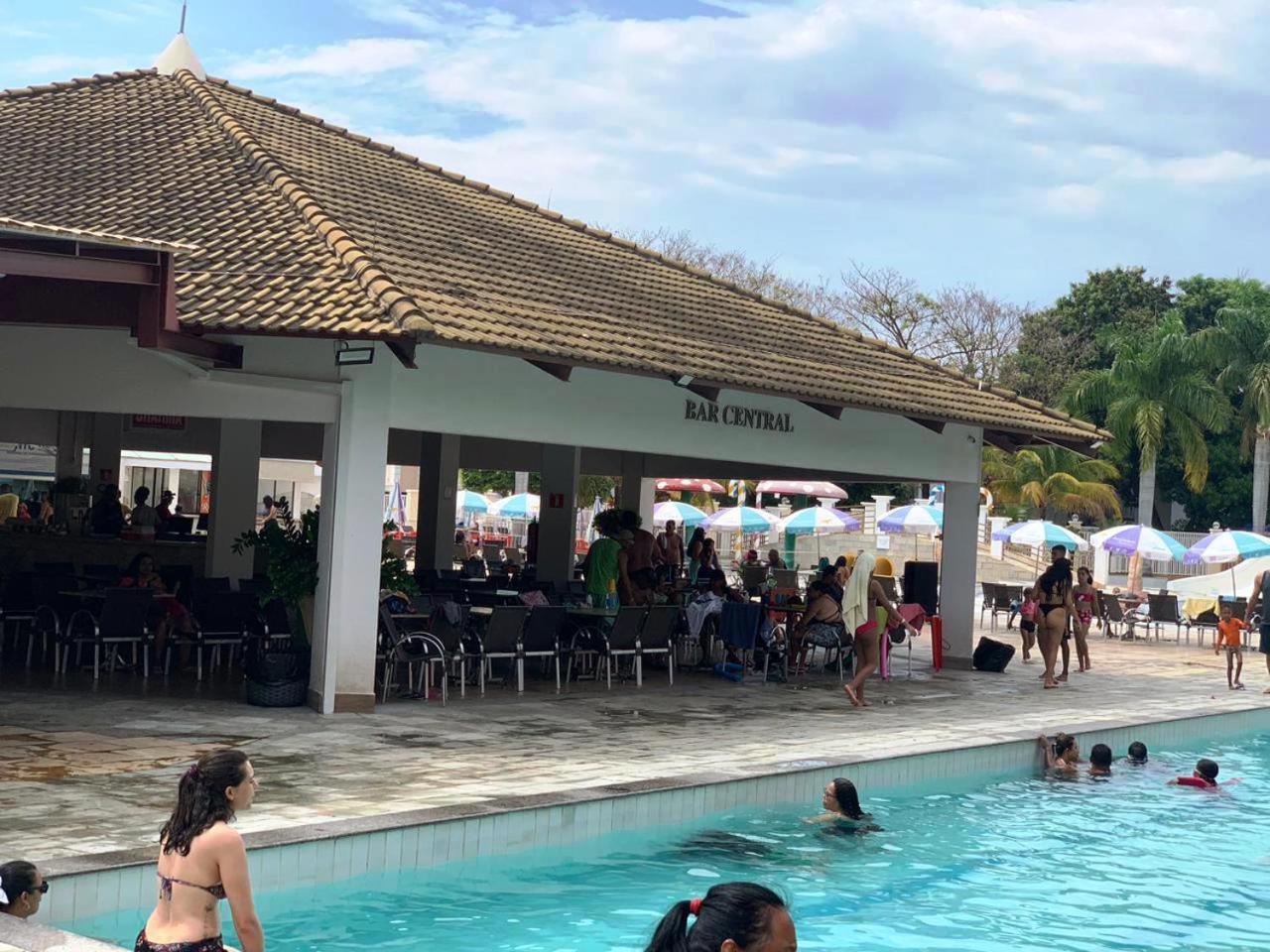 L'acqua Diroma - Suítes confortáveis - Park aquático 24 horas com Piscina de Ondas Caldas Novas Exterior foto