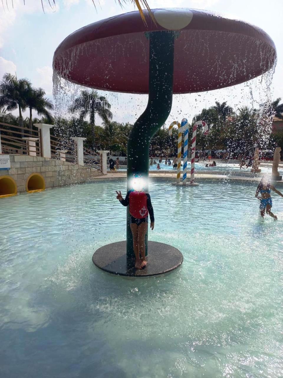 L'acqua Diroma - Suítes confortáveis - Park aquático 24 horas com Piscina de Ondas Caldas Novas Exterior foto